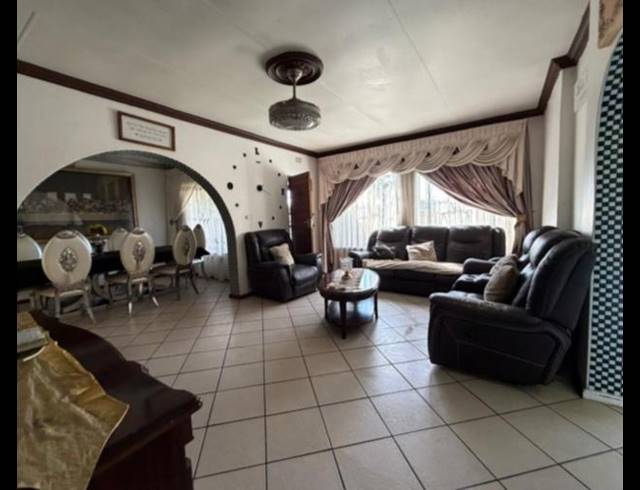 4 BEDROOM HOUSE FOR SALE IN DALPARK